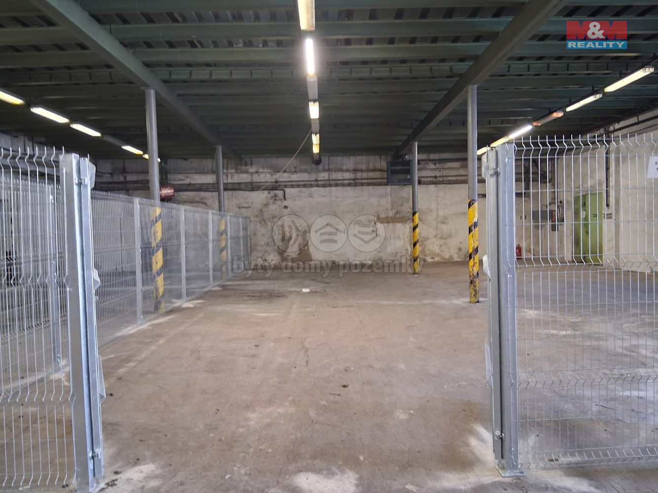 Pronájem skladovacích prostor 195 m²
