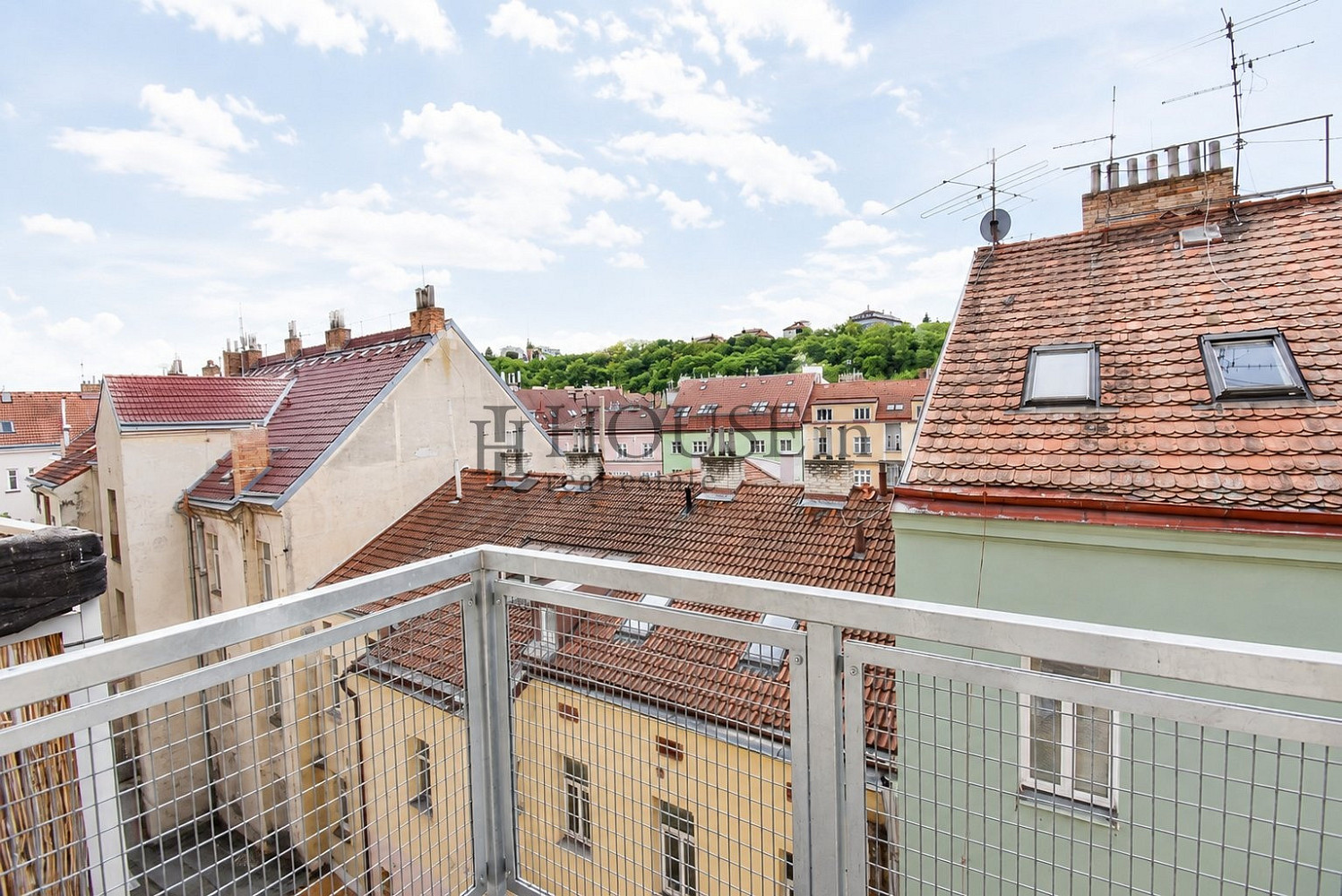 Pronájem bytu 1+1 35 m² – pohled 3