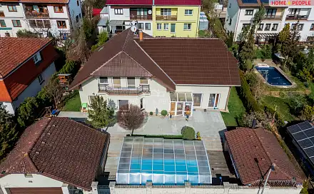 Prodej domu 395 m² s pozemkem 725 m², Na Stráňkách, Praha 4 - Točná