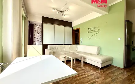 Pronájem bytu 1+kk 37 m², Vojtěcha Lanny, Kladno