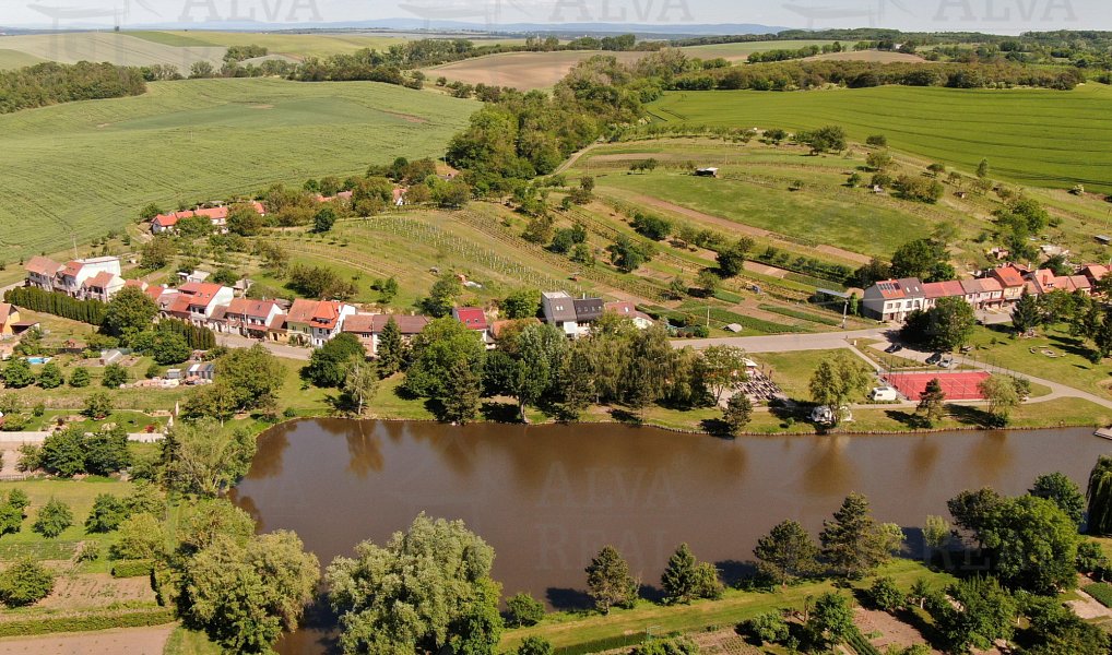 Prodej chaty/chalupy 96 m² s pozemkem 842 m², Hovorany – náhled fotky 47