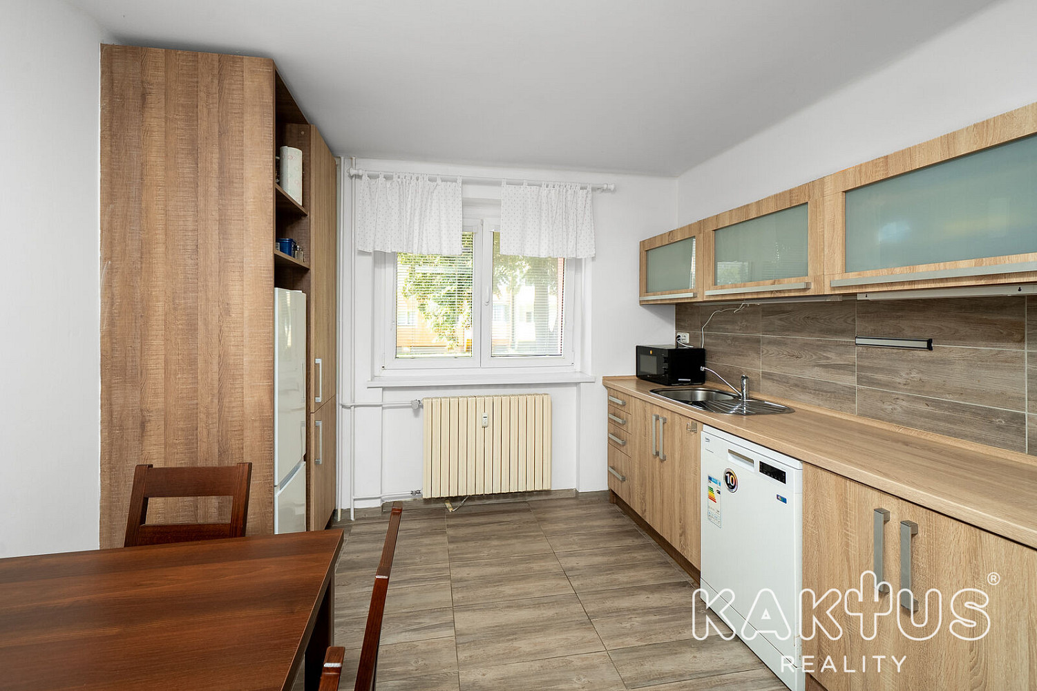 Pronájem bytu 2+1 50 m² – fotografie 2