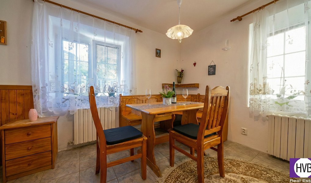 Prodej domu 170 m² s pozemkem 347 m², Holubice – náhled fotky 3