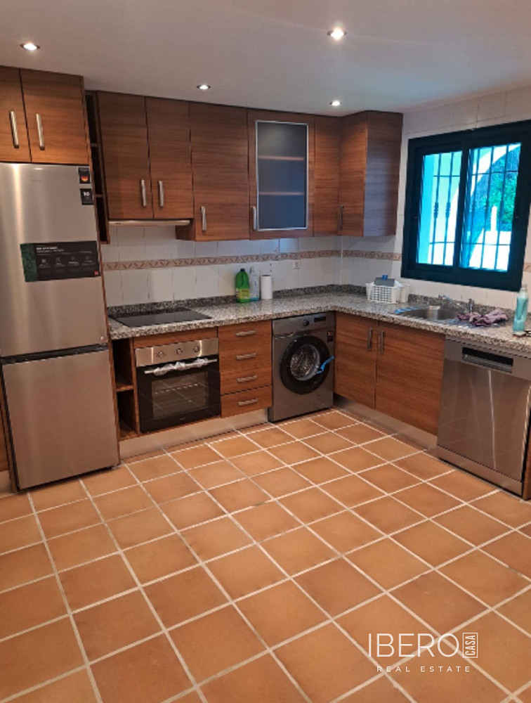 Prodej domu 212 m² s pozemkem 20 m² - Vista 4