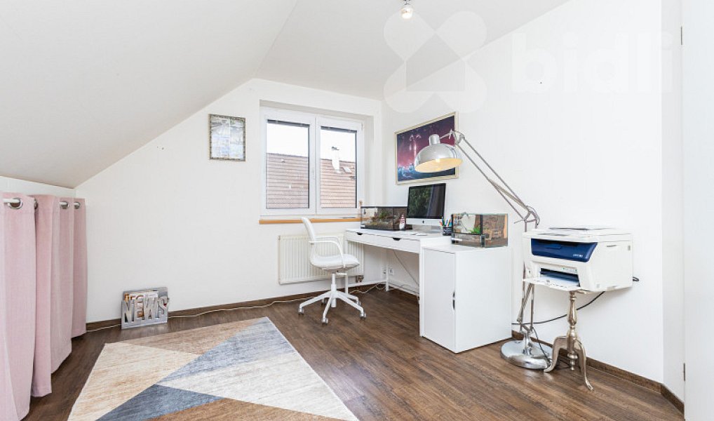 Prodej domu 205 m² s pozemkem 809 m², Jesenice – náhled fotky 22