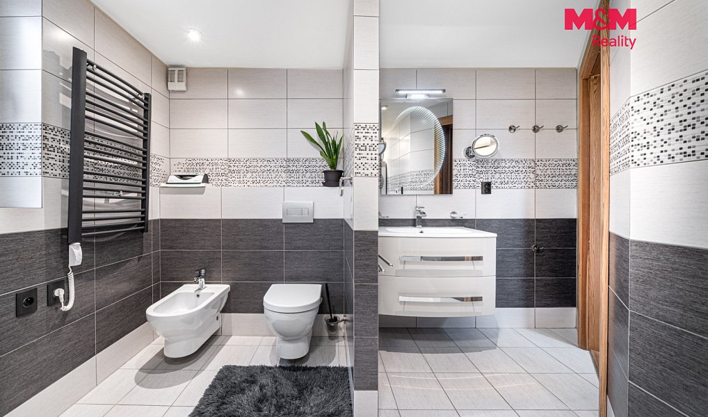 Prodej domu 130 m² s pozemkem 270 m², Kadaň – náhled fotky 10