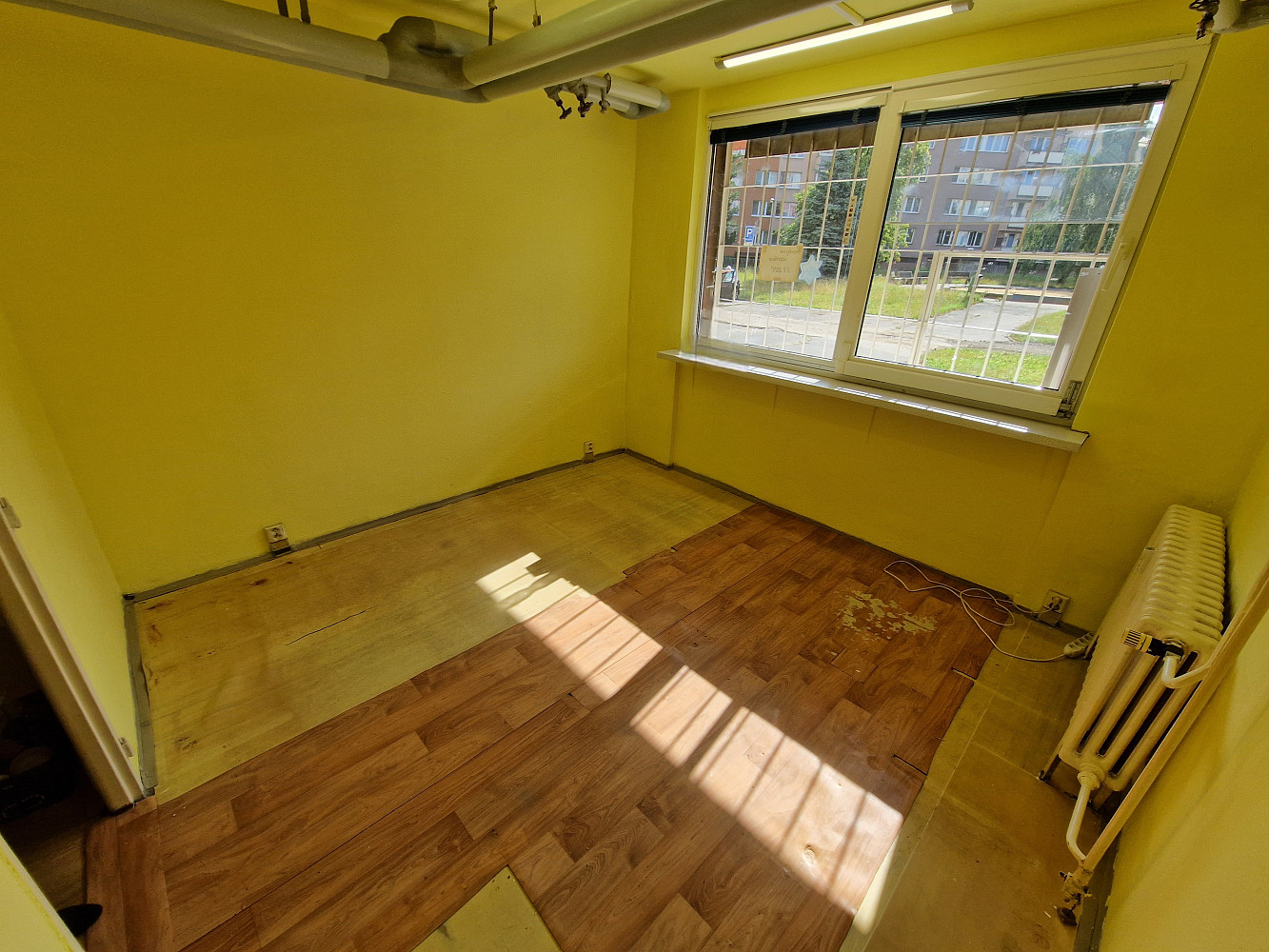 Pronájem obchodních prostor 20 m² – fotografie 3