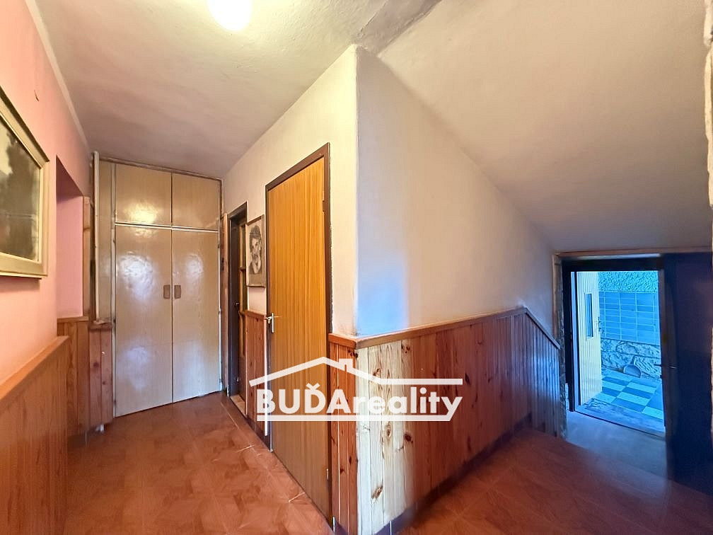 Prodej domu 210 m² s pozemkem 837 m² – fotografie 4