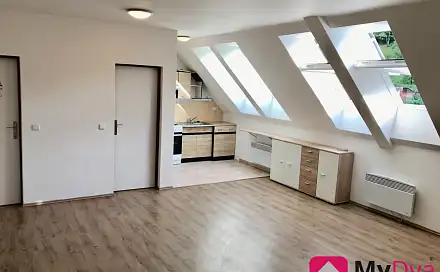 Pronájem bytu 3+kk 78 m²