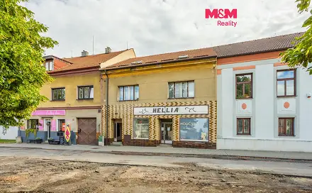 Prodej domu 120 m² s pozemkem 246 m², nám. T. G. Masaryka, Smečno, okres Kladno