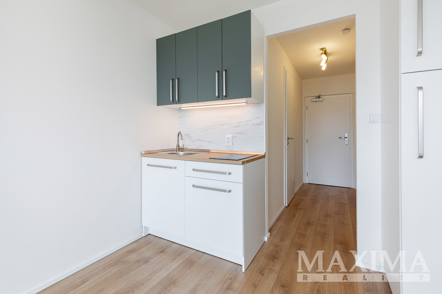 Pronájem bytu 1+kk 24 m² — photo 3