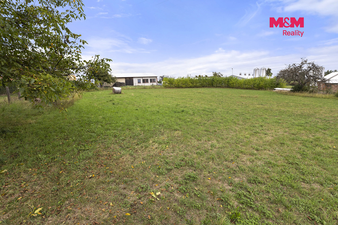 Prodej stavebního pozemku 1 349 m² – fotografie 3