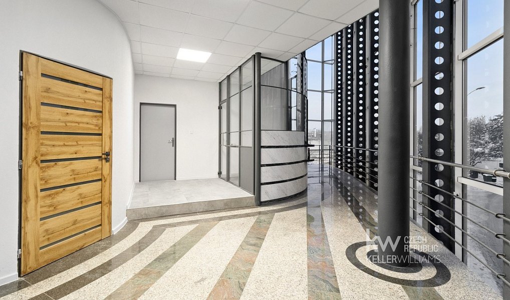 Pronájem komerčního objektu (jiného typu) 427 m², Tábor – náhled fotky 14