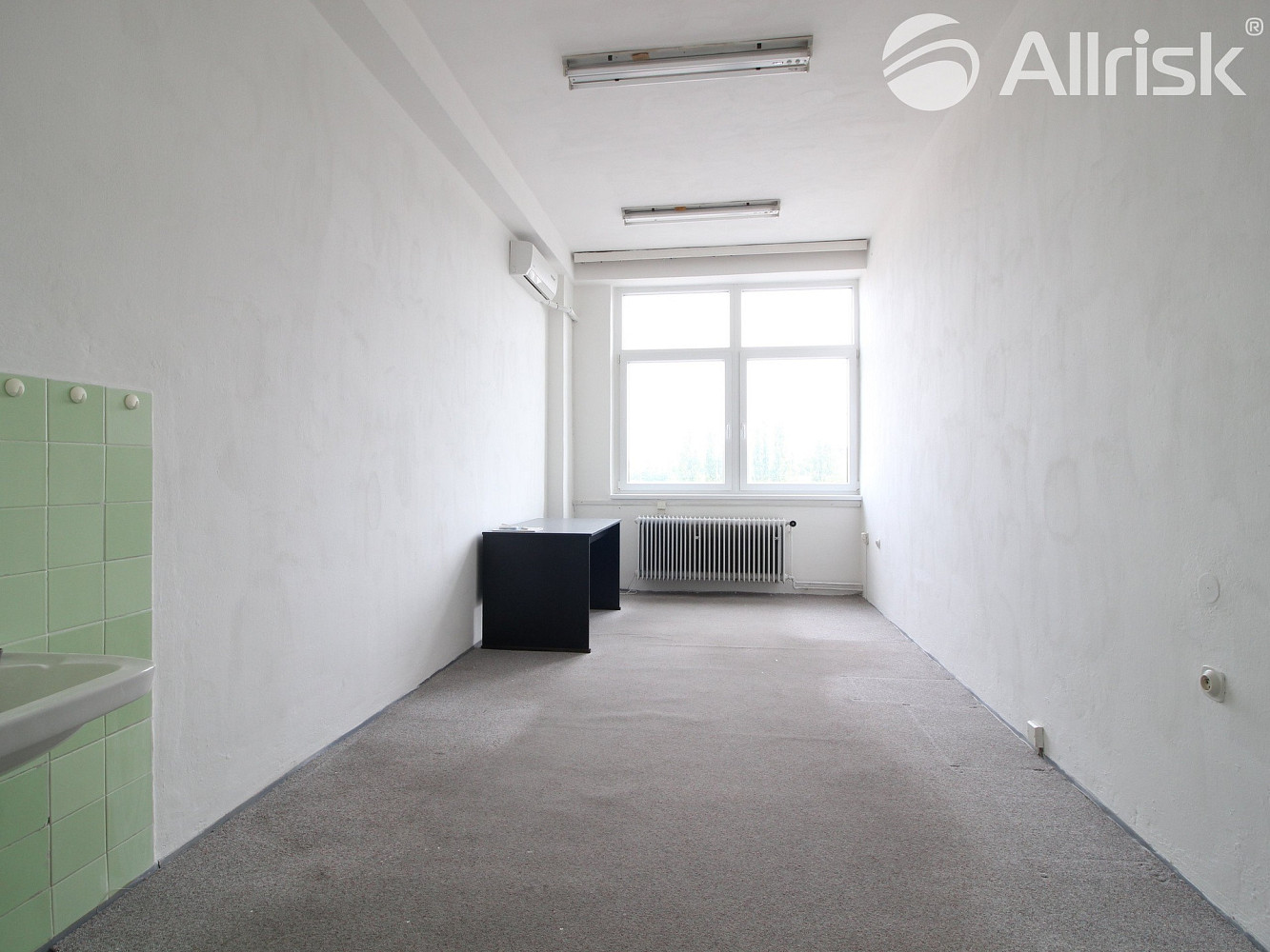 Pronájem kanceláře 36 m² – fotografie 3
