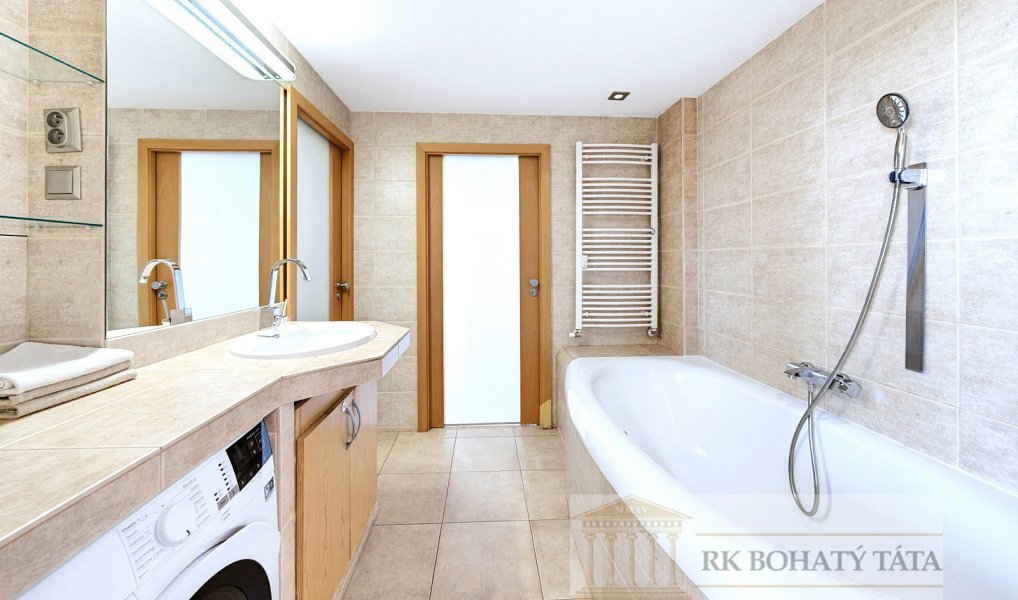 Prodej bytu 4+kk 103 m², Praha – náhled fotky 15