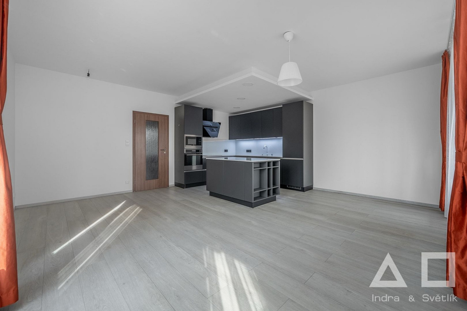Pronájem bytu 3+kk 85 m² – fotografie 4