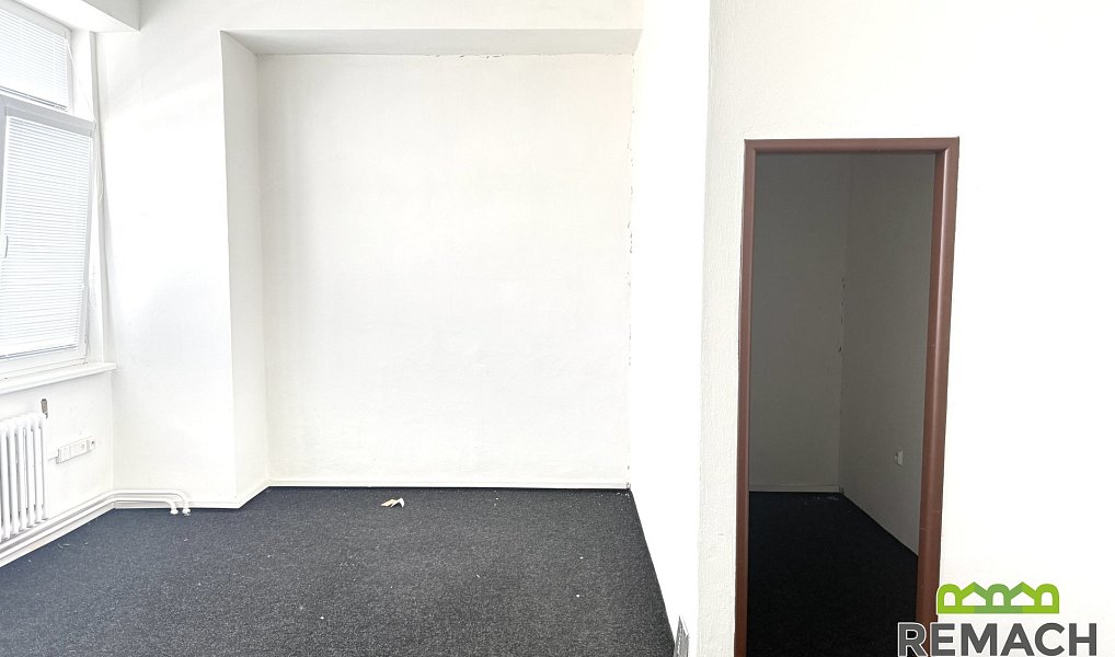 Pronájem obchodních prostor 20 m², Staré Město – náhled fotky 6