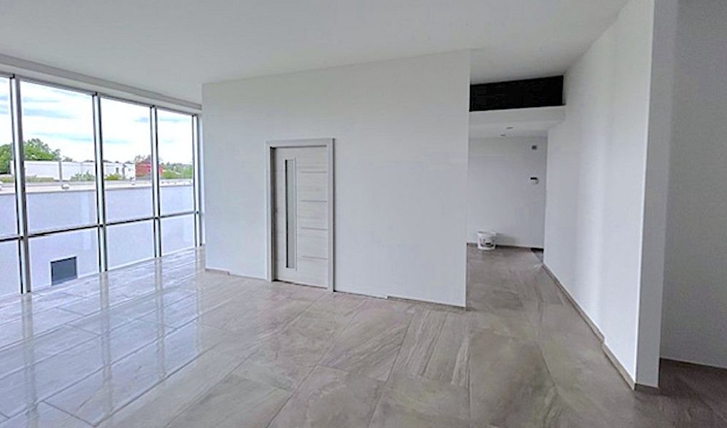 Pronájem obchodních prostor 360 m², Cheb – náhled fotky 4