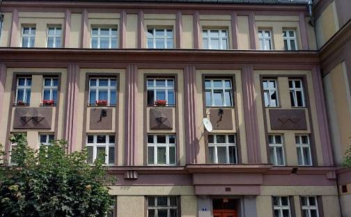 Dražba bytu 3+1 116 m², Klumparova, Hradec Králové