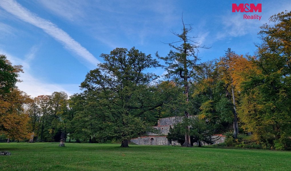 Prodej stavebního pozemku 1 556 m², Valeč – náhled fotky 22