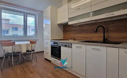 Prodej bytu 3+1 68 m², Dukelských hrdinů, Krupka - Maršov, okres Teplice