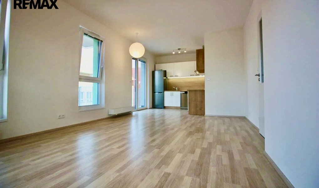Pronájem bytu 2+kk 67 m², Liberec – náhled fotky 4