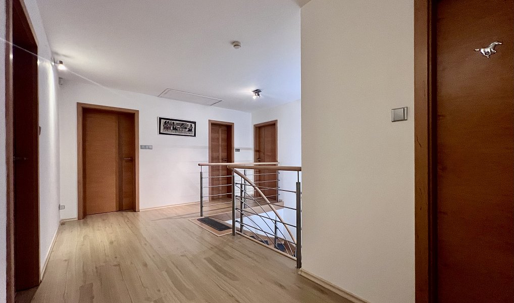 Prodej domu 229 m² s pozemkem 1 404 m², Blansko – náhled fotky 27