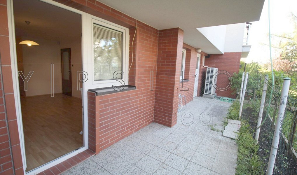 Pronájem bytu 2+kk 45 m², Praha – náhled fotky 12