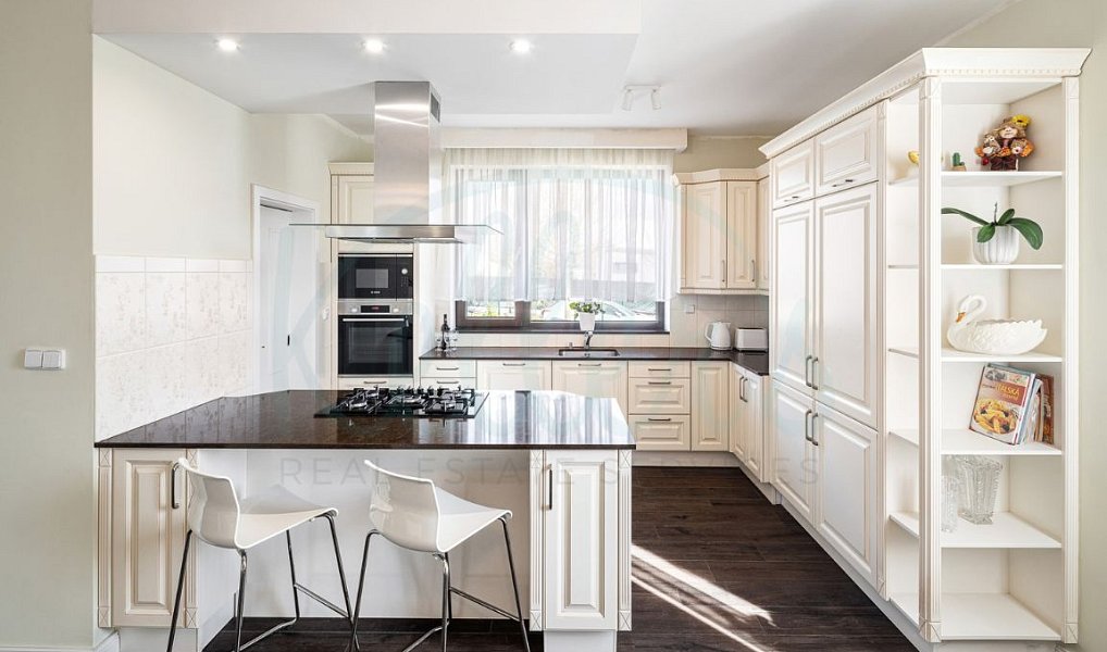Prodej domu 244 m² s pozemkem 972 m², Vysoký Újezd – náhled fotky 8