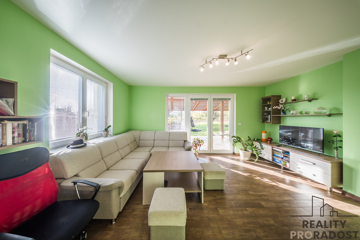 Prodej domu 205 m² s pozemkem 834 m² – fotografie 4