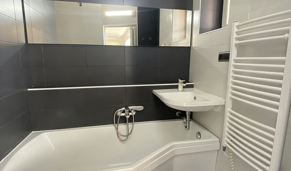 Pronájem bytu 1+kk 33 m², Hodonín – náhled fotky 8