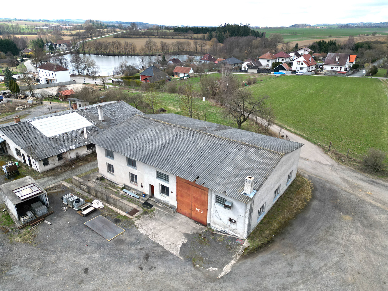 Prodej výrobních prostor 300 m² — photo 2