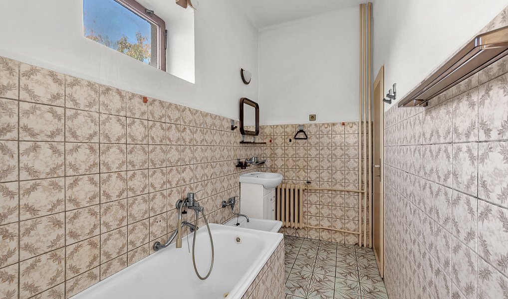 Prodej domu 170 m² s pozemkem 624 m², Trutnov – náhled fotky 16