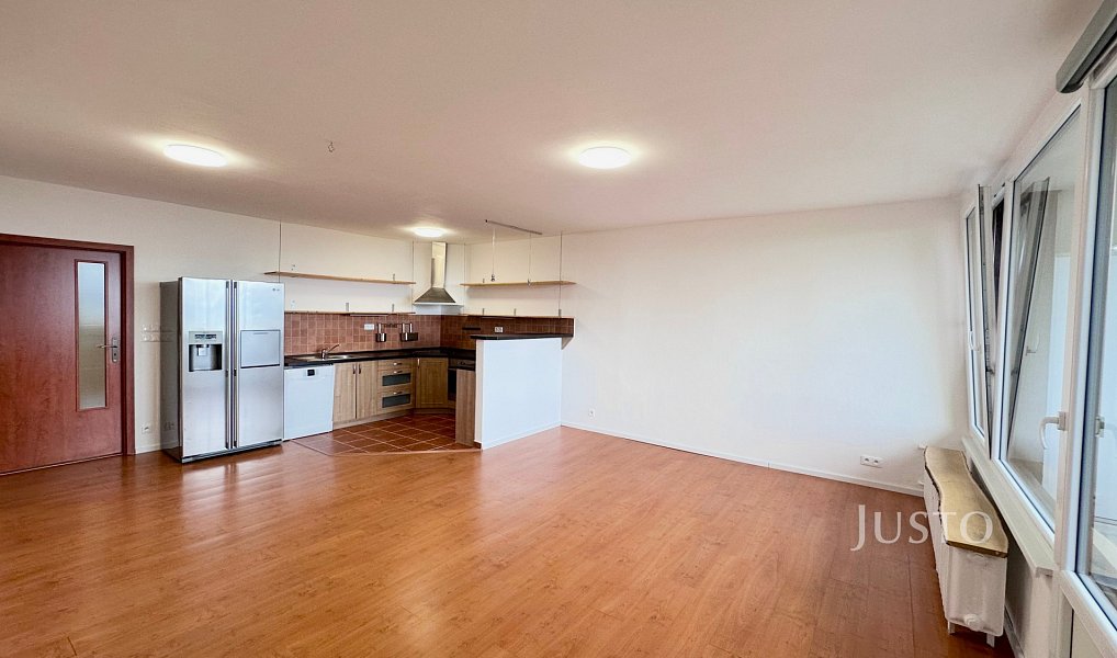 Pronájem bytu 3+kk 67 m², Liberec – náhled fotky 2