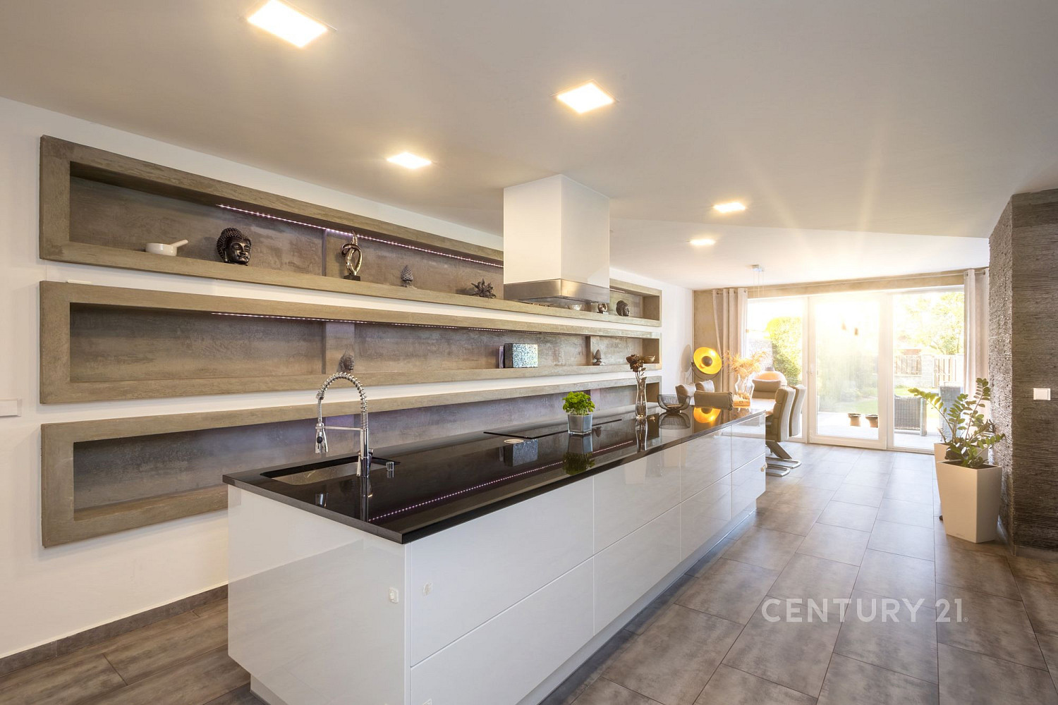 Prodej domu 181 m² s pozemkem 311 m² – fotografie 2