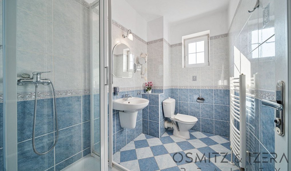 Prodej ubytovacího objektu 890 m², Praha – náhled fotky 23