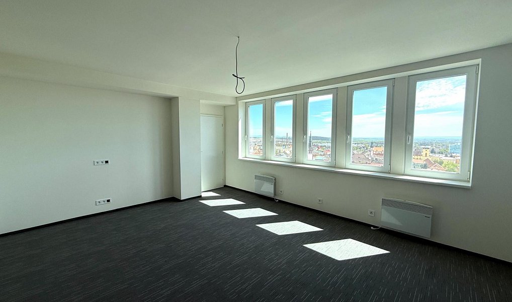Pronájem bytu 3+kk 97 m², Chomutov – náhled fotky 4
