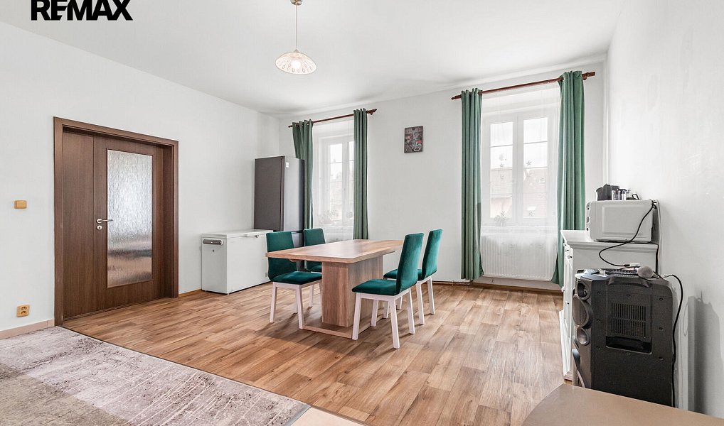 Prodej domu 335 m² s pozemkem 1 224 m², Přeštice – náhled fotky 3