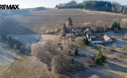 Prodej stavebního pozemku 2 465 m², Votice, okres Benešov
