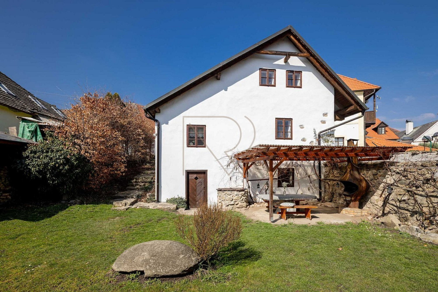 Prodej chaty/chalupy 250 m² s pozemkem 461 m² — photo 2