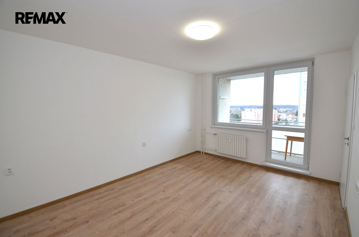 Pronájem bytu 1+1 38 m² – fotografie 4