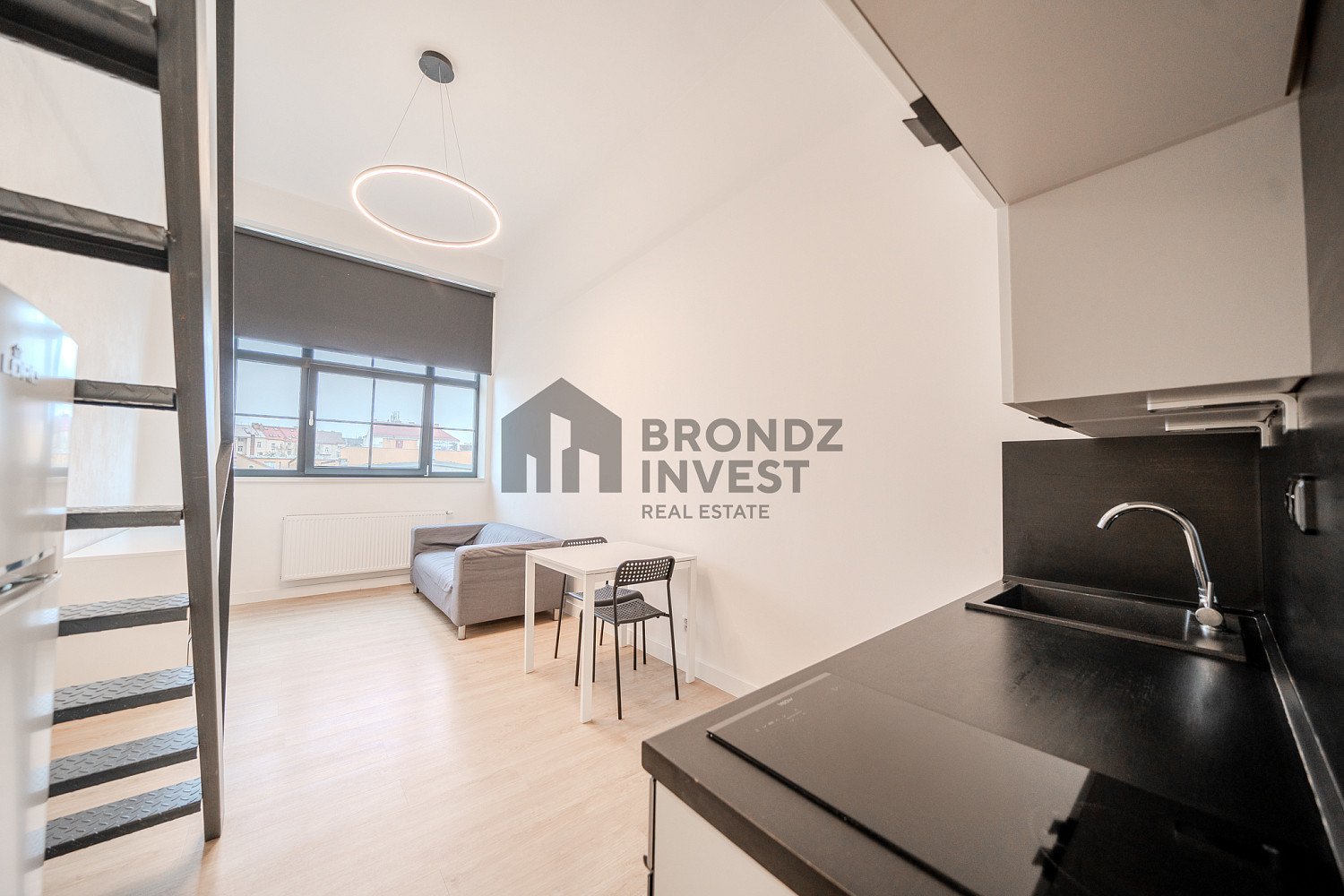 Pronájem bytu 1+kk 32 m² – fotografie 4