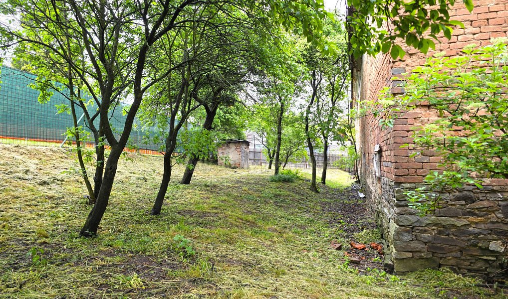 Prodej domu 238 m² s pozemkem 3 800 m², Fulnek – náhled fotky 22