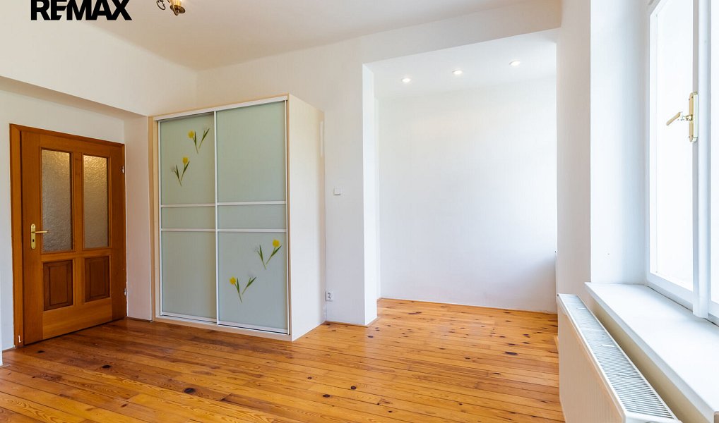Prodej domu 403 m² s pozemkem 1 389 m², Praha – náhled fotky 42