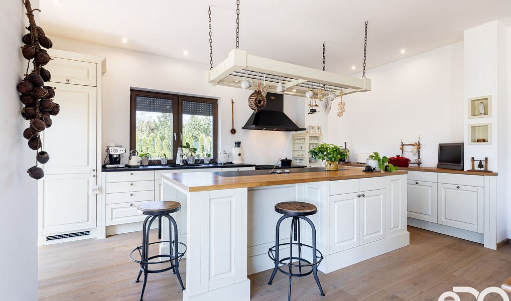 Prodej domu 219 m² s pozemkem 1 721 m², Trnová – náhled fotky 5
