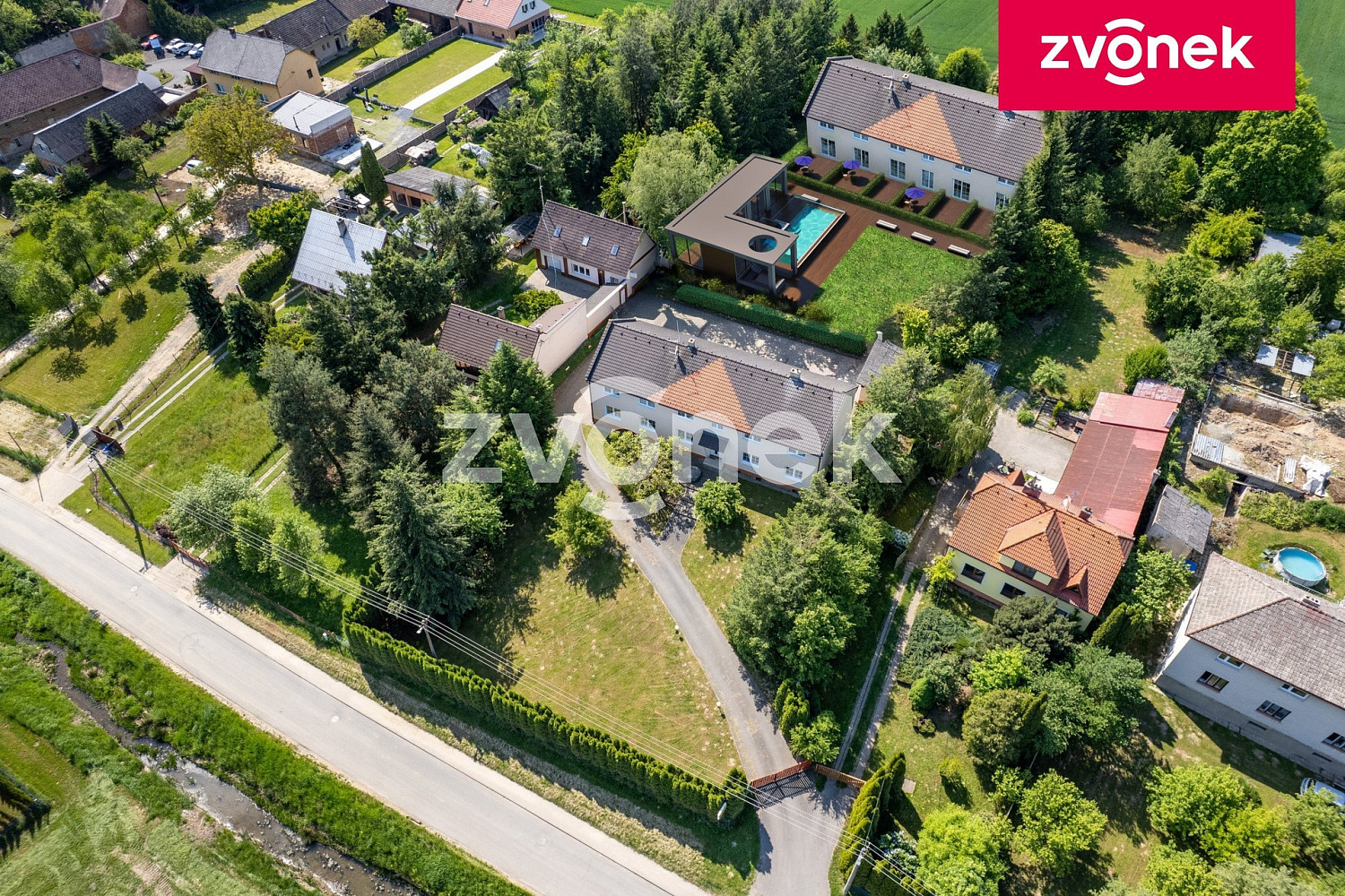Prodej komerčního pozemku 4 200 m² – fotografie 3