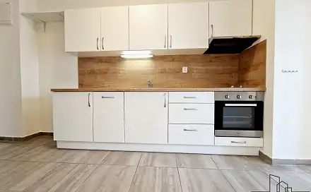 Pronájem bytu 1+1 35 m²