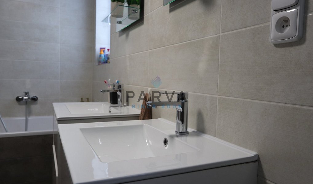 Prodej bytu 5+kk 118 m², Rokycany – náhled fotky 29