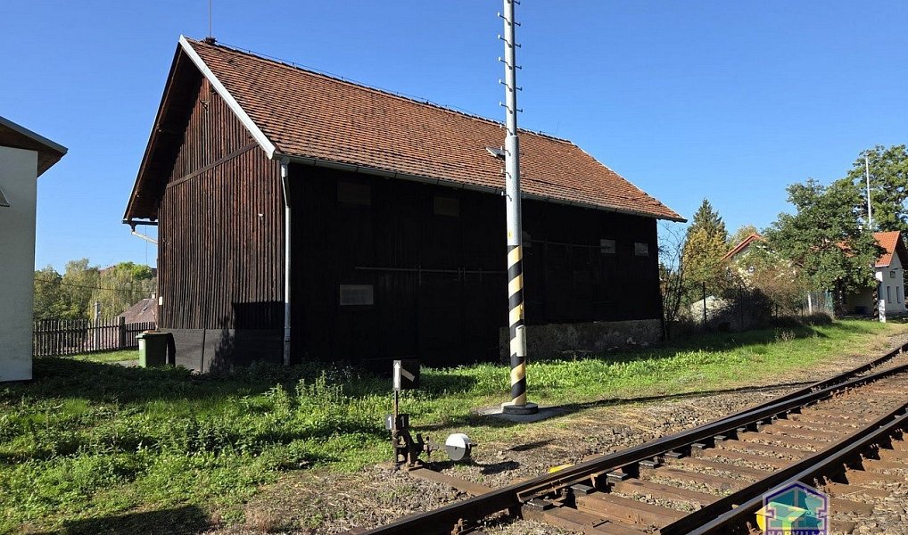 Prodej skladovacích prostor 192 m², Cebiv – náhled fotky 2