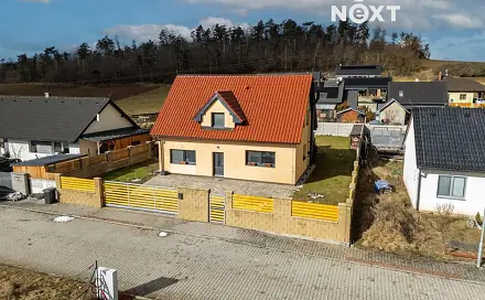 Prodej domu 130 m² s pozemkem 688 m², Králův Dvůr - Křižatky, okres Beroun